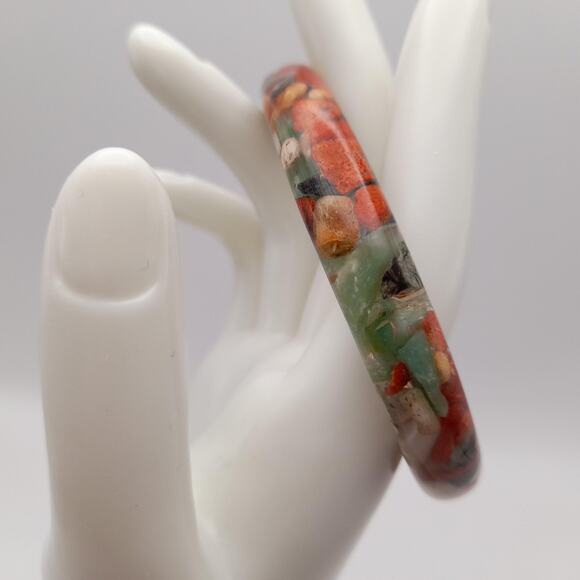 Vintage Transparent Resin Bangle Bracelet Filled With Rock Chips - Picture 5 of 10